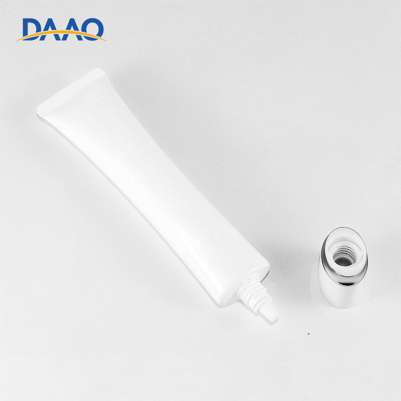 Customized Metallised Screw Cap D25 Oval Body Care Skin Care PE Tubes