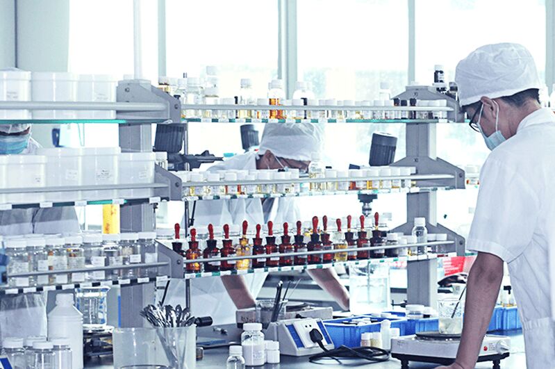 DAAO cosmetics OEM: How cosmetic manufac